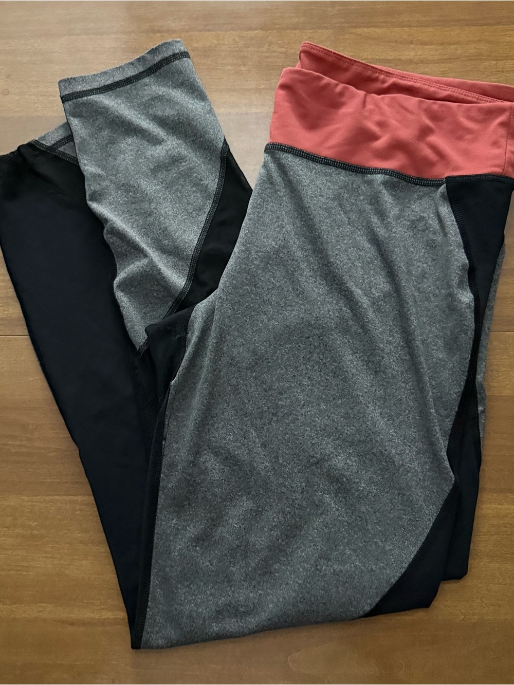Aero Athletic Leggings with Coral Waistband and Gray Panels